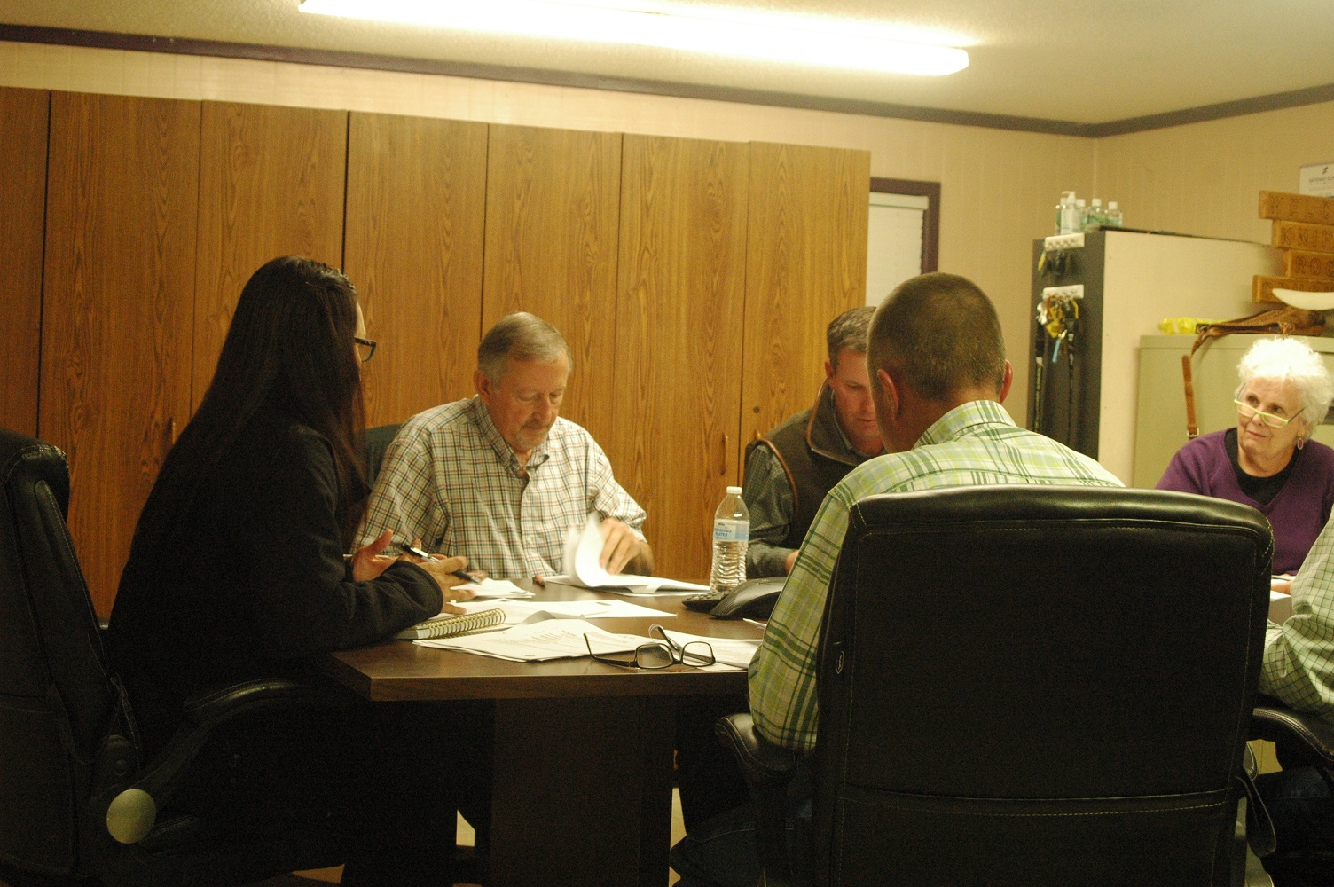 Knippa School Board approves purchase of a school bus Uvalde Hesperian